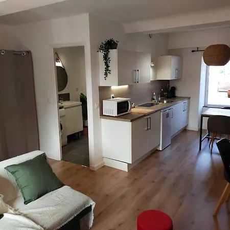 Pour 1 A 9 Personnes - La Gerbe De Ble - Terrasse Laval (Mayenne)